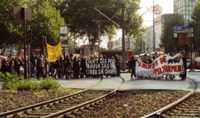 Foto: 300 Tierrechtler bei bei der Anti-Pelzdemo - Köln Pelzfrei 2003!